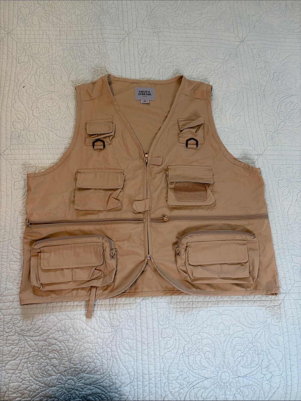 Field & Stream Beige Multi-Pocket Outdoor Utility Vest